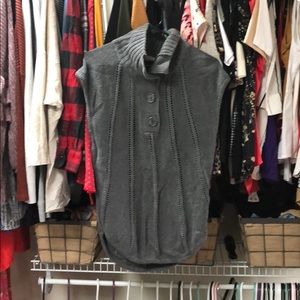 BCBG short sleeve sweater